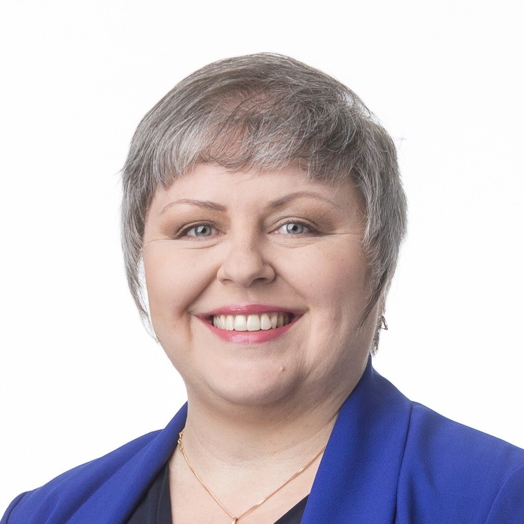 Dr. Liliya  Roberts